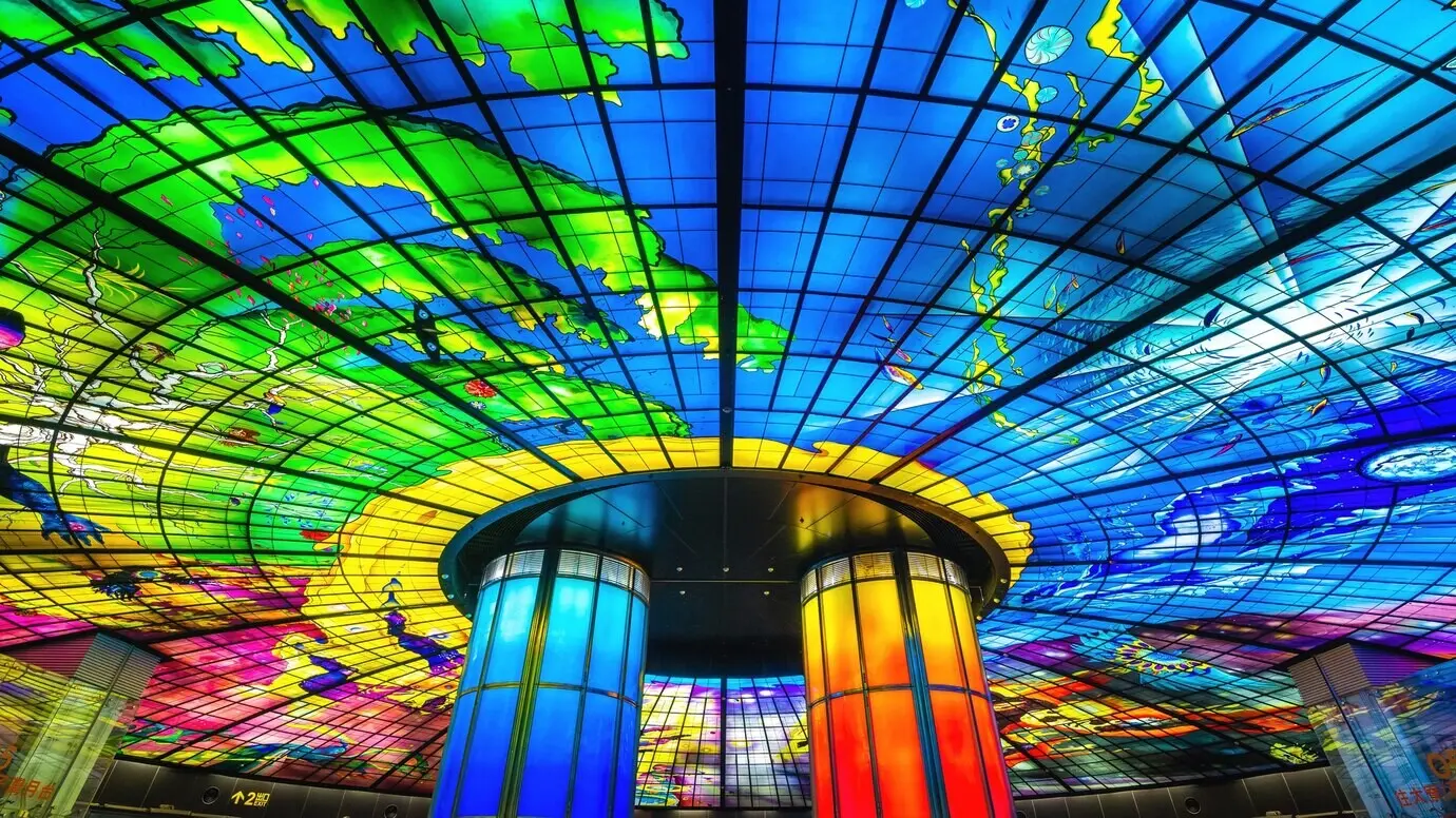 Die Dome of Light an der Formosa Boulevard Station in der Stadt Kaohsiung in Taiwan.